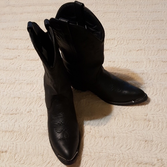 Masterson Boot Co. Shoes - Masterson Boot Co. Black Leather Boots. Sz 6.5